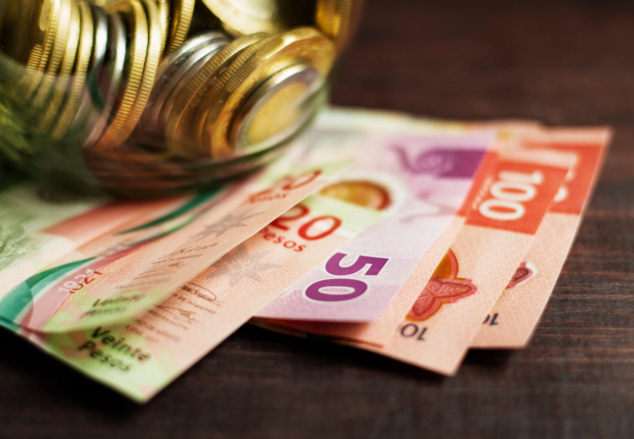 Salario mínimo 2025, sueldos profesionales